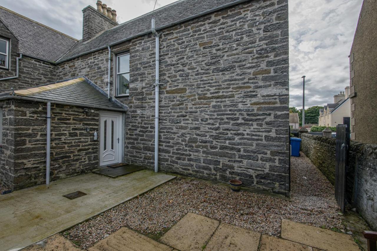 Charming Townhouse On North Coast 500 Route, Wick Villa Wick  Exterior photo